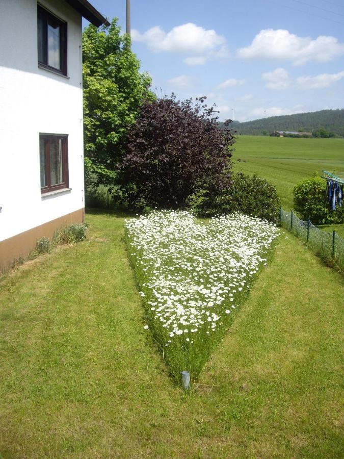Ferienwohnung Zeit Fuer Dich Himmelkron Exterior foto